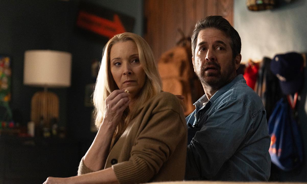 Ray Romano and Lisa Kudrow in No Good Deed