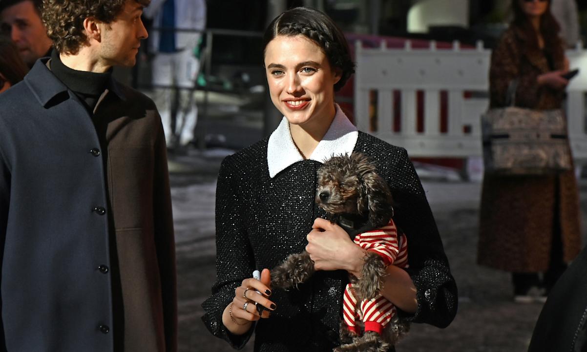 Margaret Qualley and Smokey the dog